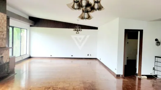 Casa com 5 Quartos para alugar, 500m² no Sumaré, São Paulo