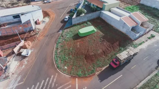 Lote/Terreno à venda, 10m² no Jardim Vitória, Cambé