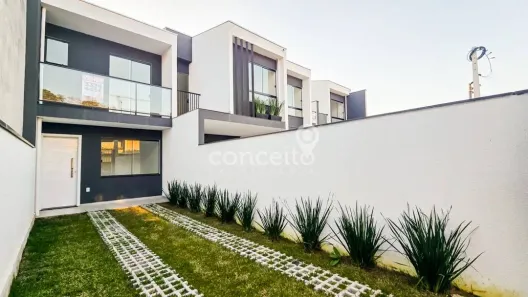 Sobrado com 2 Quartos à venda, 73m² no Velha Central, Blumenau