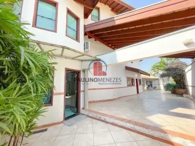 Casa com 3 Quartos à venda, 298m² no Cidade Jardim, Americana