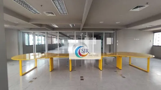 Sala Comercial para alugar, 300m² no Itaim Bibi, São Paulo