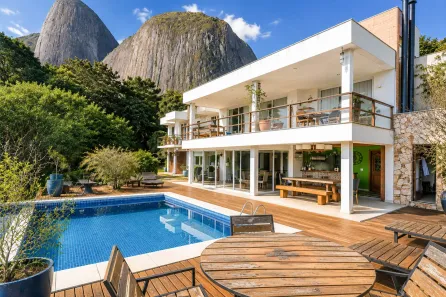 Casa de Condomínio com 4 Quartos à venda, 560m² no Mosela, Petrópolis