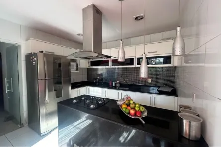 Casa com 3 Quartos à venda, 311m² no Vila Flávia, Duque de Caxias