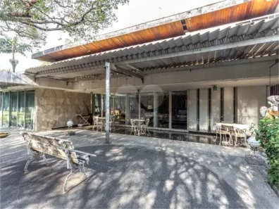Casa com 5 Quartos à venda, 985m² no Jardim América, São Paulo