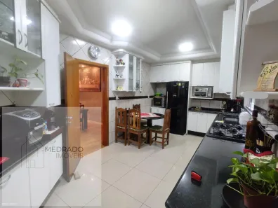 Casa com 3 Quartos à venda, 208m² no Parque Anhanguera, Goiânia