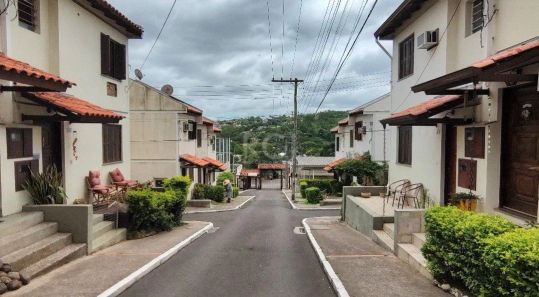 Casa de Condomínio com 3 Quartos à venda, 72m² no Vila Nova, Porto Alegre