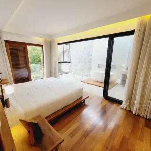 Casa de Condomínio com 3 Quartos à venda, 170m² no Vila São Jorge, Carapicuíba