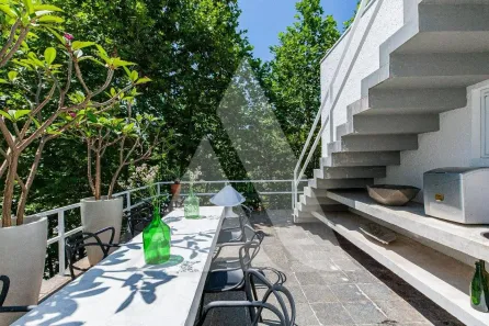 Casa com 2 Quartos para alugar, 315m² no Jardim das Bandeiras, São Paulo