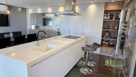 Apartamento com 5 Quartos à venda, 350m² no Centro, Londrina
