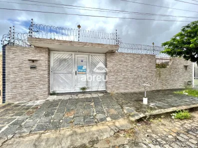 Casa com 3 Quartos para alugar, 170m² no Ponta Negra, Natal