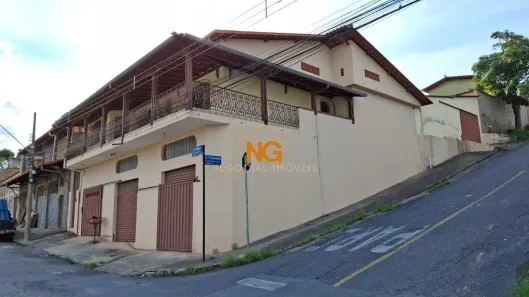 Casa com 3 Quartos à venda, 404m² no Industrial, Contagem