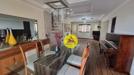 Sobrado com 3 Quartos à venda, 248m² no Vila Mangalot, São Paulo