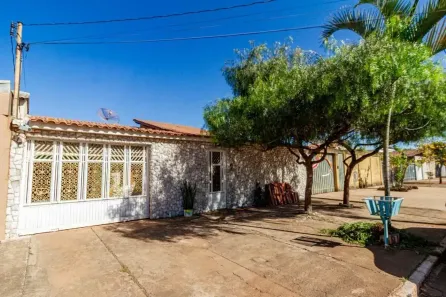 Casa com 5 Quartos à venda, 280m² no Taguatinga Norte, Brasília