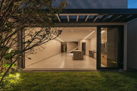 Casa com 3 Quartos à venda, 210m² no Jardim Atlântico, Goiânia