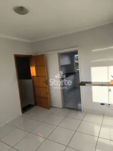 Apartamento com 2 Quartos à venda, 57m² no Lagoinha, Uberlândia