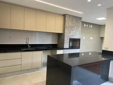 Sobrado com 4 Quartos à venda, 191m² no Jardim Atlântico, Goiânia
