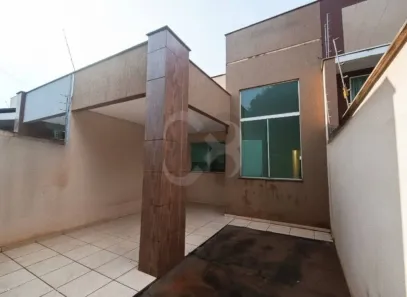 Casa com 2 Quartos à venda, 80m² no Colúmbia, Londrina