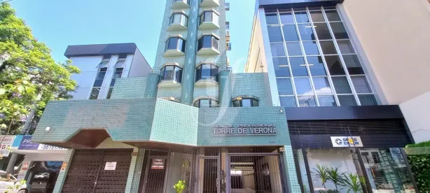 Sala Comercial à venda, 34m² no Floresta, Porto Alegre
