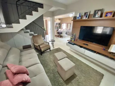Apartamento com 3 Quartos para alugar, 150m² no Centro, Balneário Camboriú