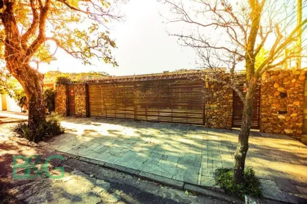 Casa com 3 Quartos para venda ou aluguel, 500m² no Lapa, São Paulo