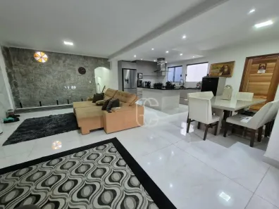 Casa com 3 Quartos à venda, 220m² no Cidade Maia, Guarulhos