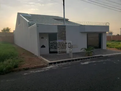 Casa com 4 Quartos à venda, 210m² no Jardim Holanda, Uberlândia