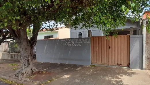 Casa com 2 Quartos à venda, 118m² no Jardim América (Vila Xavier), Araraquara