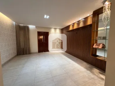 Casa com 3 Quartos à venda, 190m² no Nossa Senhora Aparecida, Uberlândia