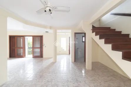 Casa com 4 Quartos para alugar, 105m² no Medianeira, Porto Alegre