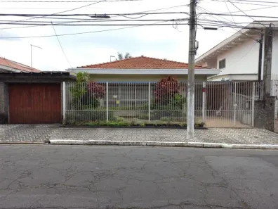 Casa com 3 Quartos à venda, 235m² no Bosque da Saúde, São Paulo
