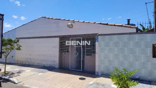 Casa com 2 Quartos à venda, 108m² no Guajuviras, Canoas