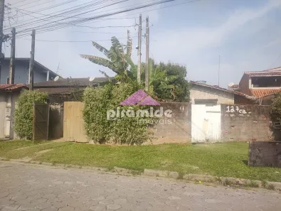 Casa com 3 Quartos à venda, 193m² no Jardim das Gaivotas, Caraguatatuba