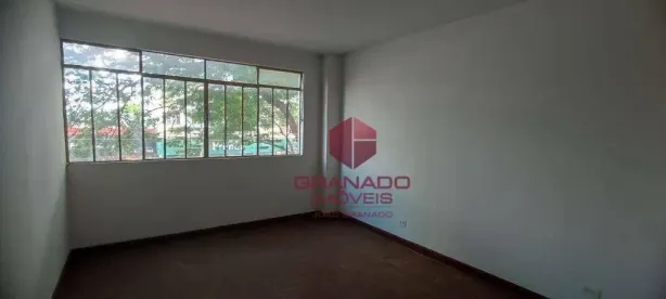 Sobrado com 3 Quartos para alugar, 115m² no Zona 05, Maringá