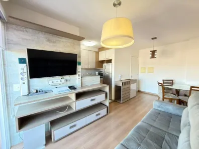 Apartamento com 2 Quartos para alugar, 55m² no Portão, Curitiba
