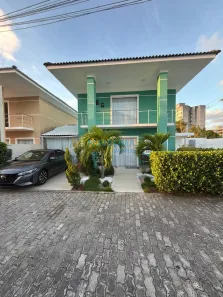 Casa de Condomínio com 4 Quartos à venda, 260m² no Buraquinho, Lauro de Freitas