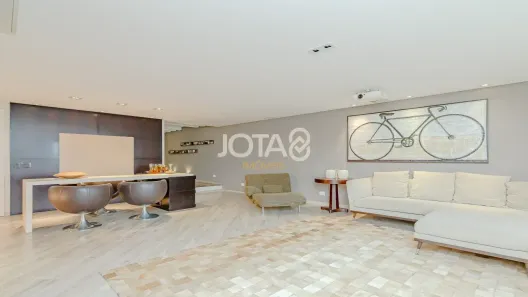 Apartamento com 4 Quartos à venda, 203m² no Água Verde, Curitiba