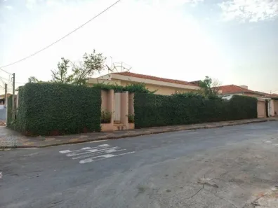 Casa com 3 Quartos à venda, 180m² no Vila Frezzarim, Americana