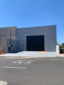 Galpão/Depósito/Armazém para alugar, 370m² no Custódio Pereira, Uberlândia