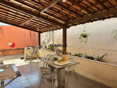 Casa com 2 Quartos à venda, 60m² no Indústrias, Sete Lagoas