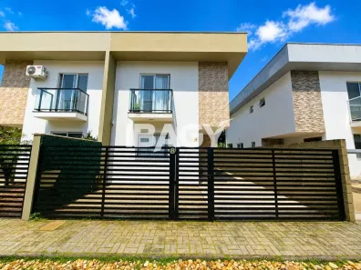 Casa com 3 Quartos para alugar, 110m² no Campeche, Florianópolis