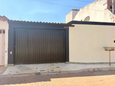 Casa com 2 Quartos para alugar, 128m² no Fazendinha, Brasília