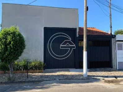 Imóvel Comercial com 4 Quartos à venda, 150m² no Centro, Marília