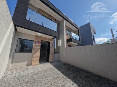 Sobrado com 3 Quartos à venda, 111m² no Sertãozinho, Matinhos