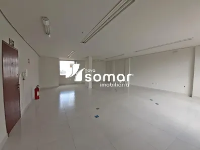 Sala Comercial para alugar, 64m² no Centro, Divinópolis