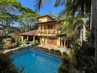 Casa de Condomínio com 4 Quartos à venda, 482m² no São Paulo II, Cotia