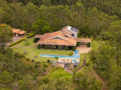 Fazenda/Sítio com 4 Quartos à venda, 600m² no Ouro Fino, Santa Isabel