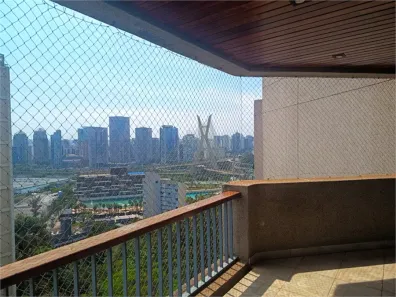 Apartamento com 3 Quartos para alugar, 265m² no Real Parque, São Paulo