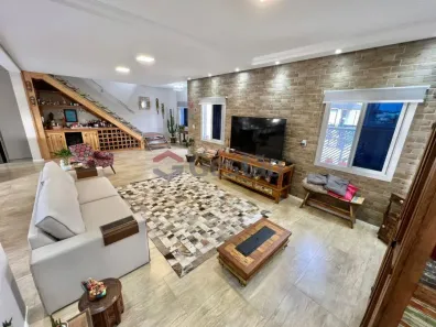Sobrado com 3 Quartos à venda, 257m² no Igara, Canoas