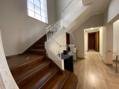 Imóvel Comercial com 8 Quartos para alugar, 400m² no Lourdes, Belo Horizonte