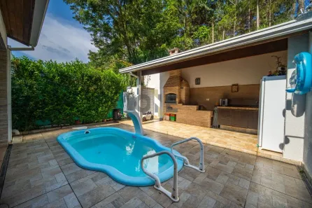 Casa de Condomínio com 3 Quartos para venda ou aluguel, 104m² no Parque Rincão, Cotia